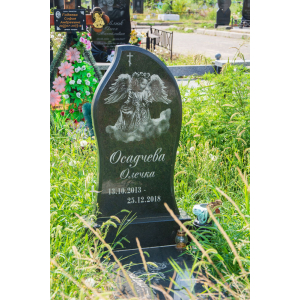 Пам'ятник з граніту дитині
